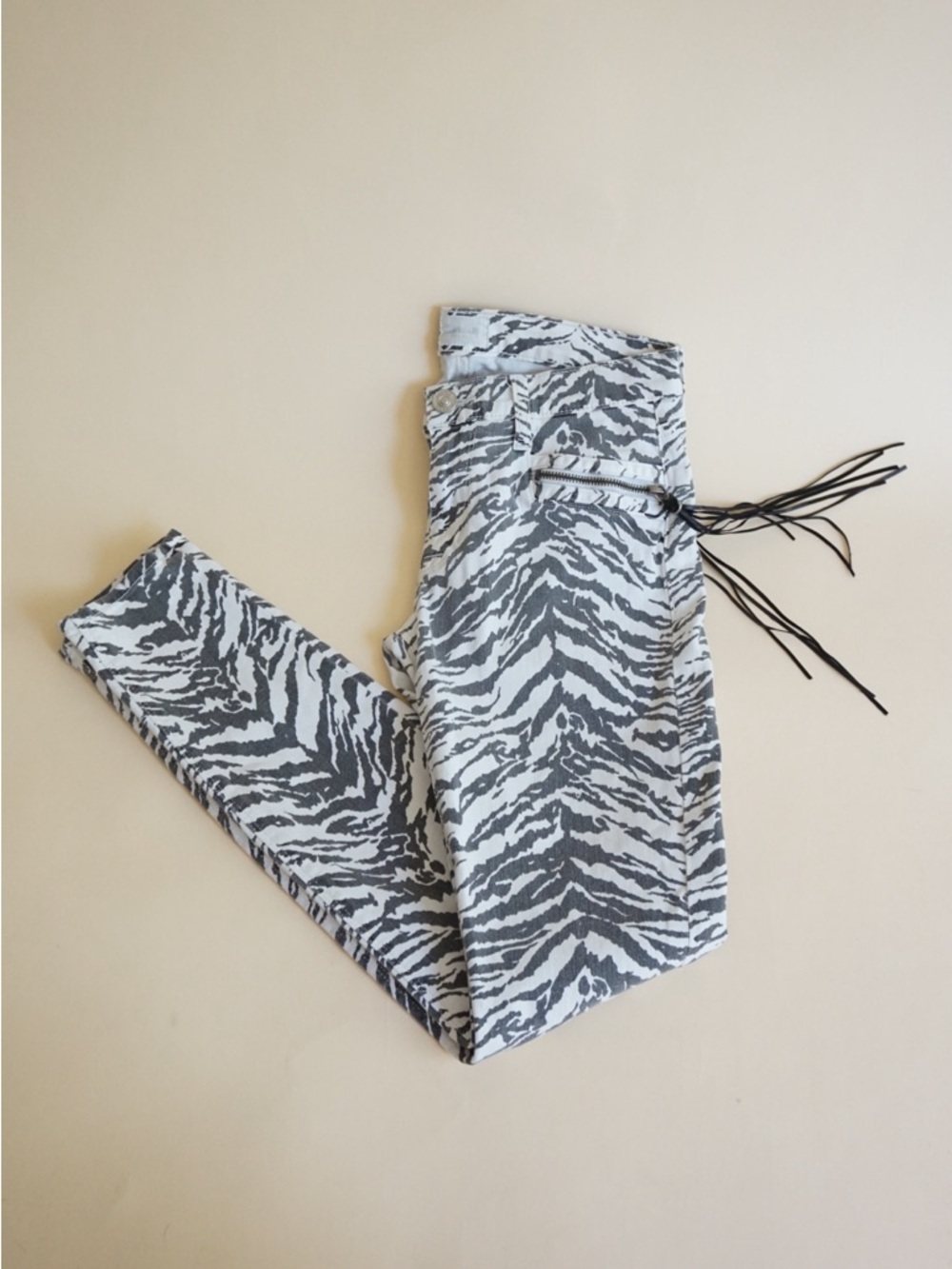 Hudson Grey/White Animal Print "Spark Super Skinny" Tassel Jeans - Size 27